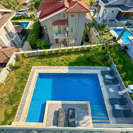 Goecek Marin B 4+1 Villa, Oezel Havuzlu Villa