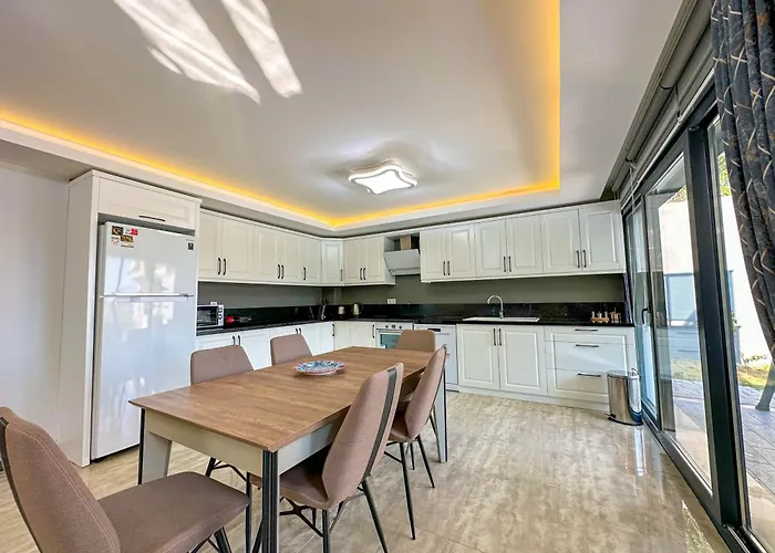 Goecek Marin B 4+1 Villa, Oezel Havuzlu Villa *